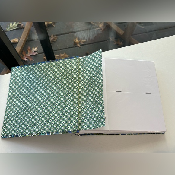Vera Bradley Photo Album - Picture 2 of 5